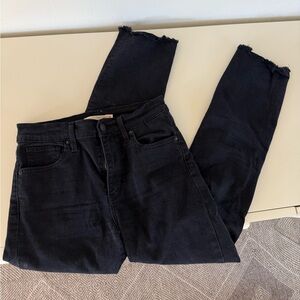 Levi's Black Skinny Pants